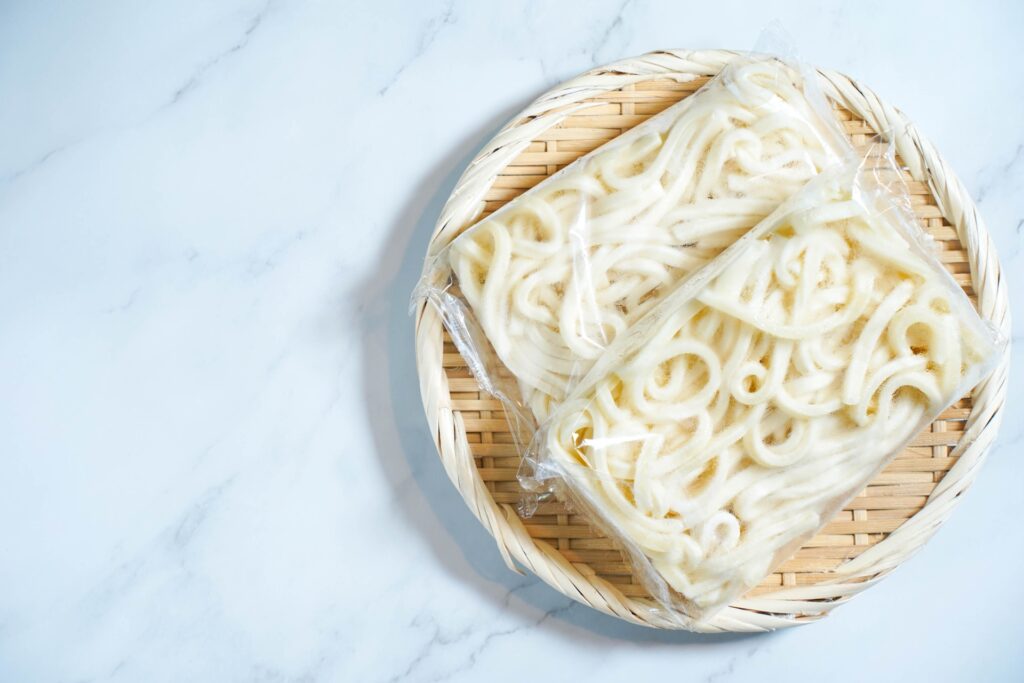 冷凍うどん 加工デンプンなし