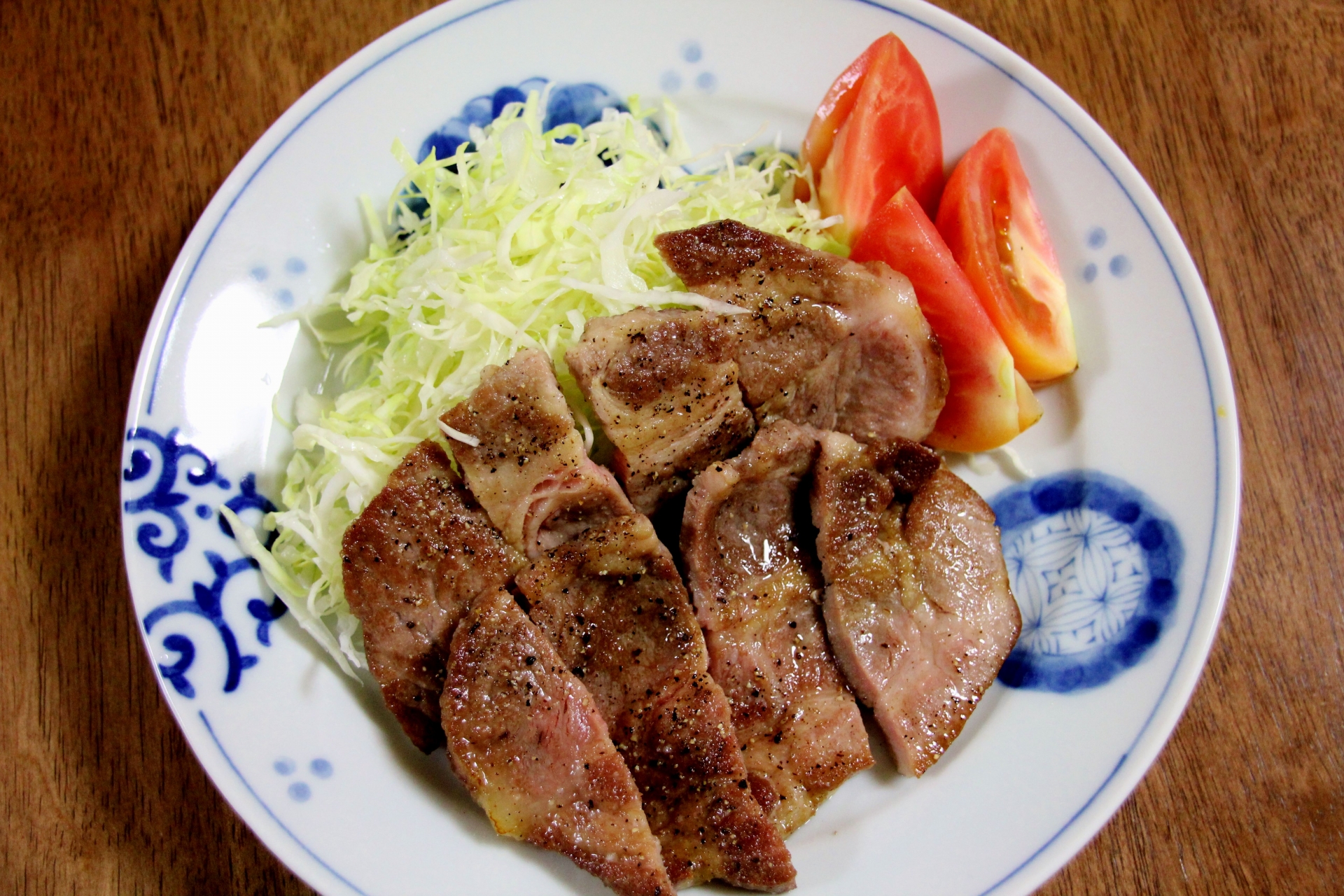 トンテキ 付け合わせ キャベツ以外